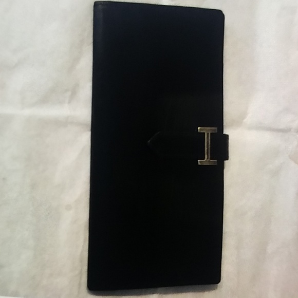 Hermes Handbags - Authentic Hermes Bearn wallet(vintage